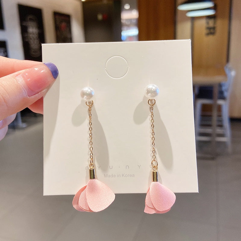 Elegant Pearl & Rose Patel Dangling Earrings