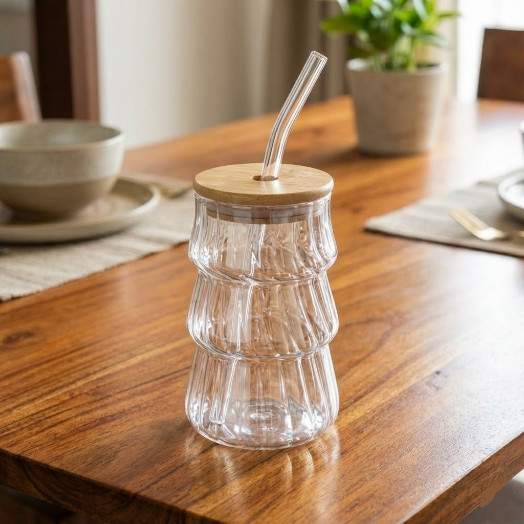 Curved Transparent Glass Cups With Wooden Lid and Straw