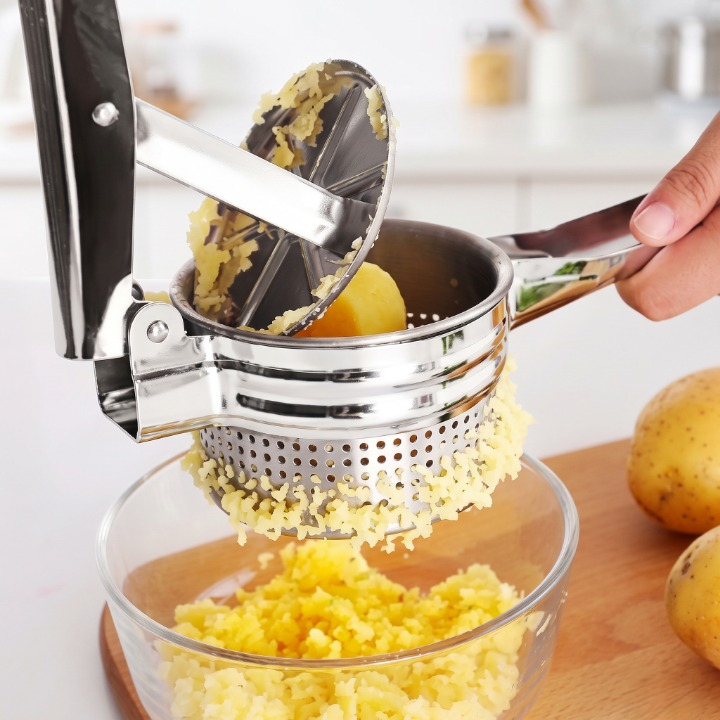 Stainless Steel Manual Potato And Juice Squeezer