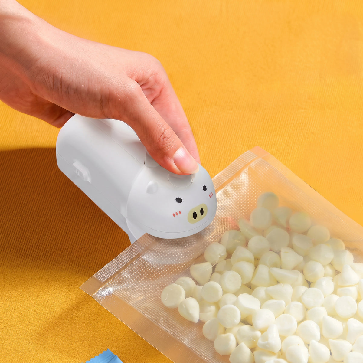 2 In 1 Rechargeable Magnetic Sealer & Cutter