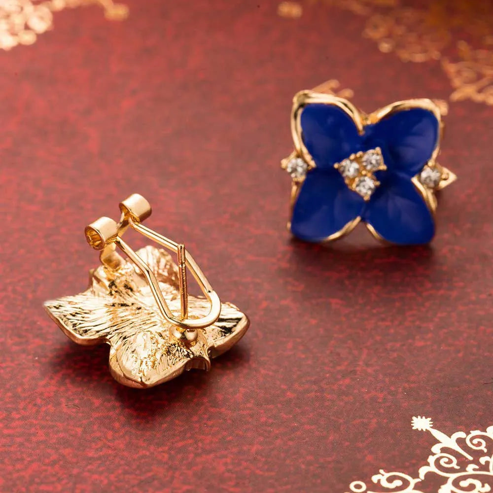 Beautiful Charming Flower Earrings