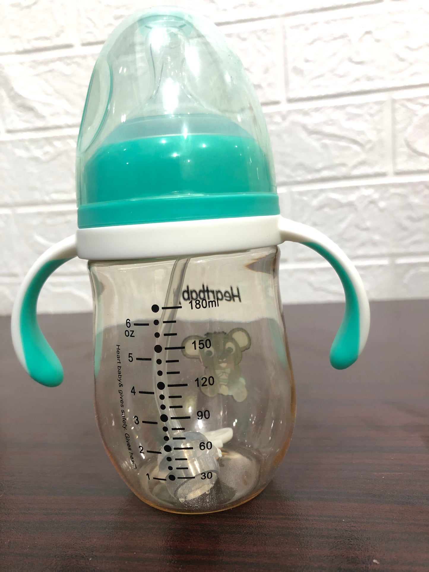 Plastic Baby Feeding Sipper