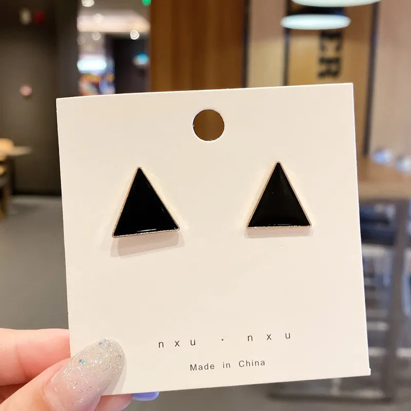 Attractive Black Triangle Earrings