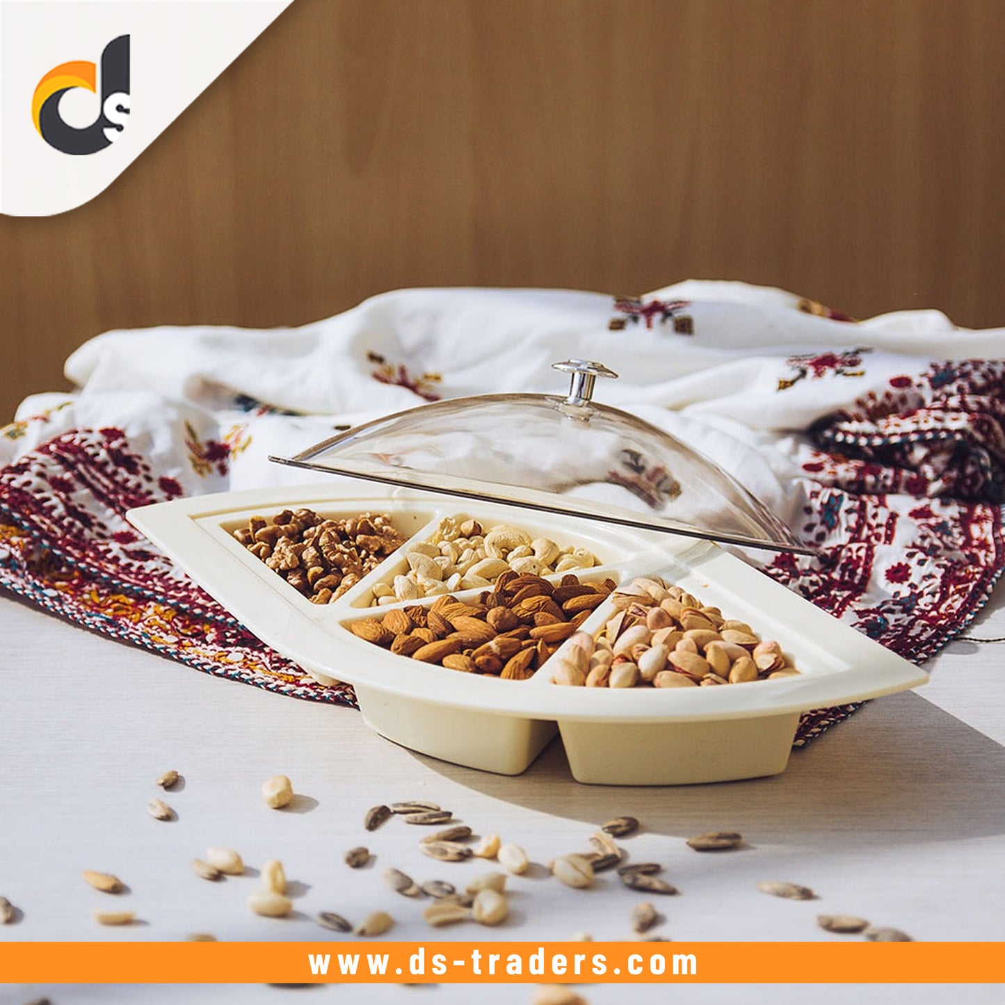 DELUXE 4 COMPARTMENT TRAY