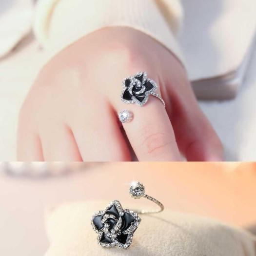 Luxurious Black Flower Zircon Ring