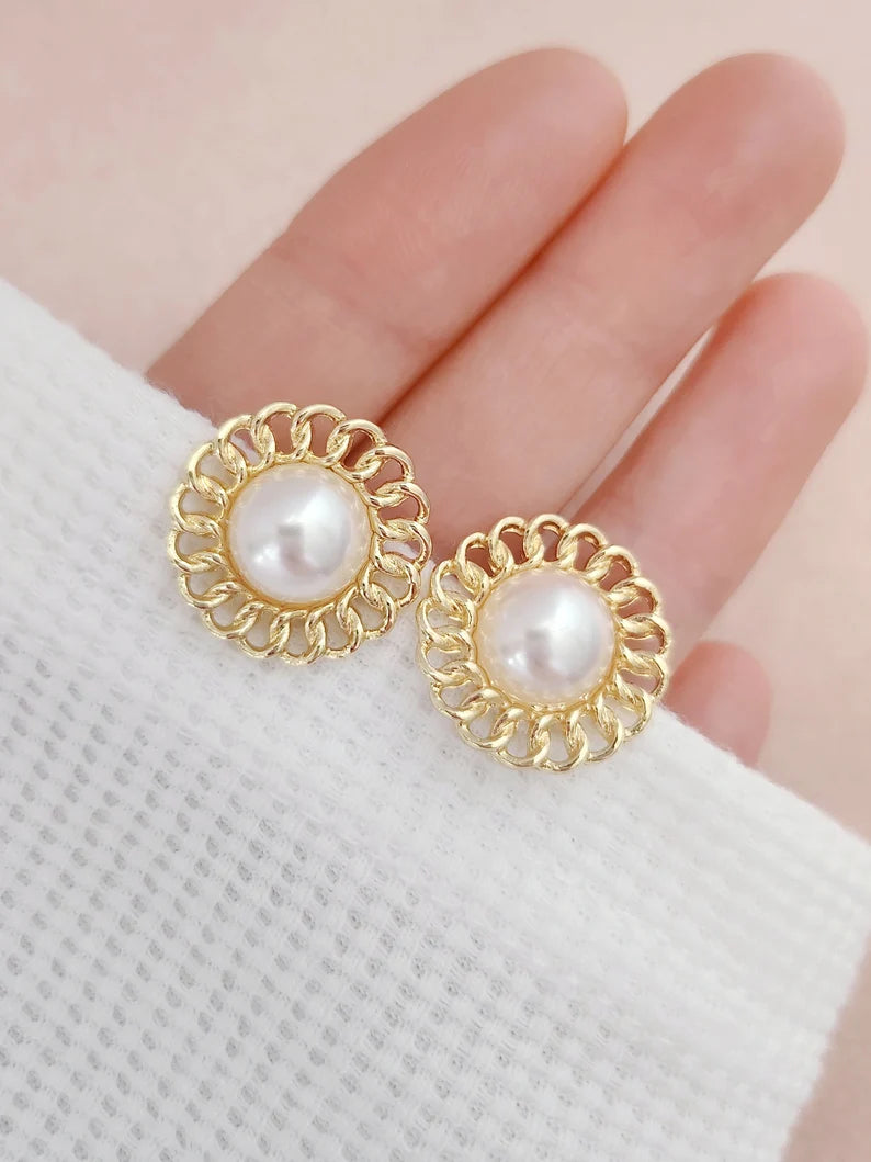 Vintage Gold & Pearl Earrings