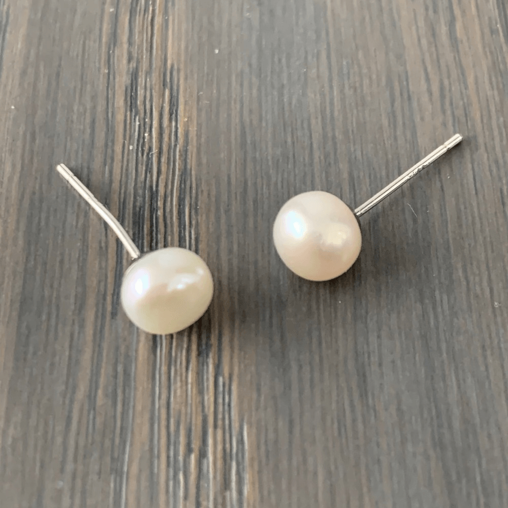 Cute Pearl Ear Pin