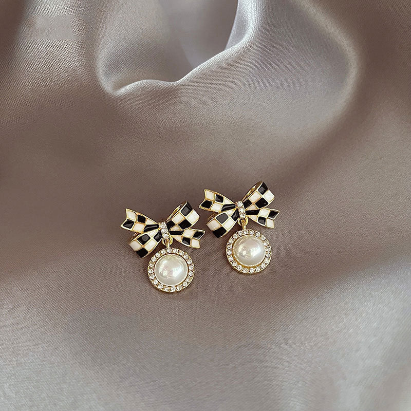 Celebrity Tie Earrings - DS Traders