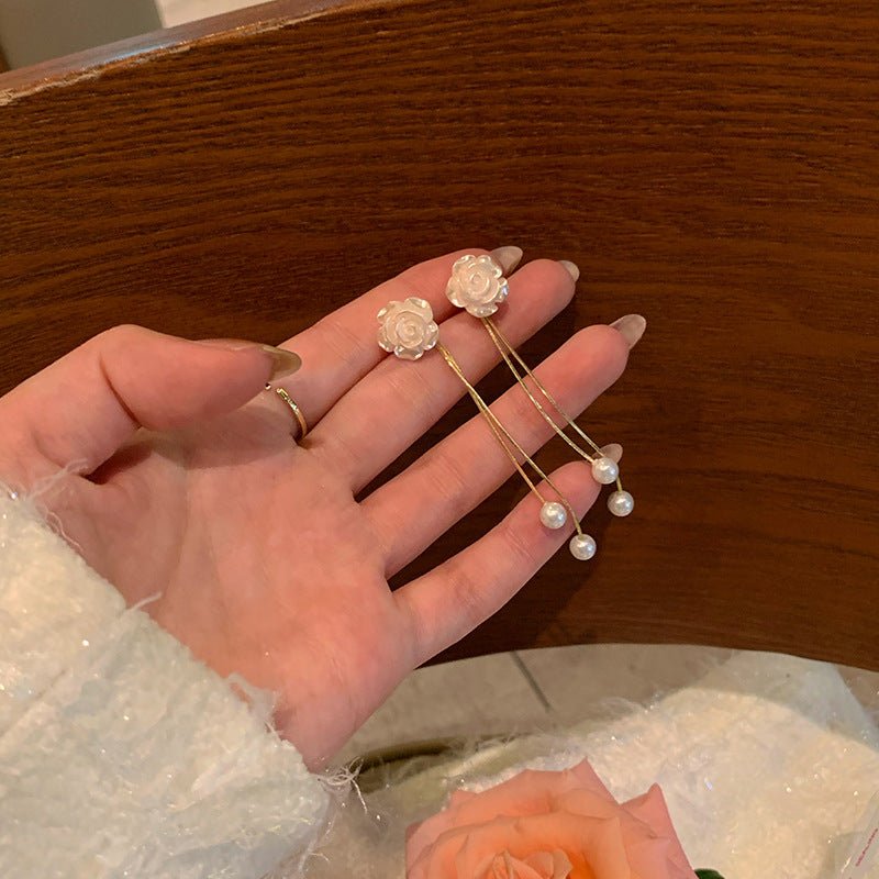 Elegant Pearl Flower Earrings - DS Traders