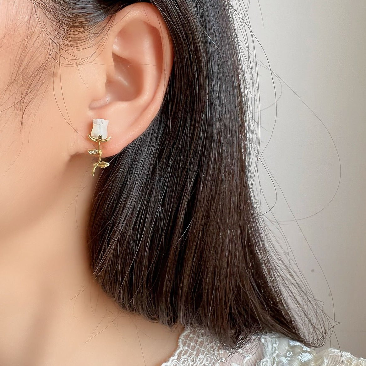 Flower and Heart Earrings - DS Traders