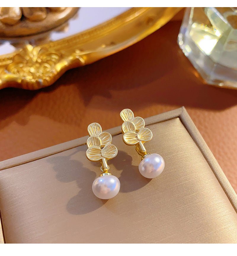 Flower Pearl Earrings - DS Traders