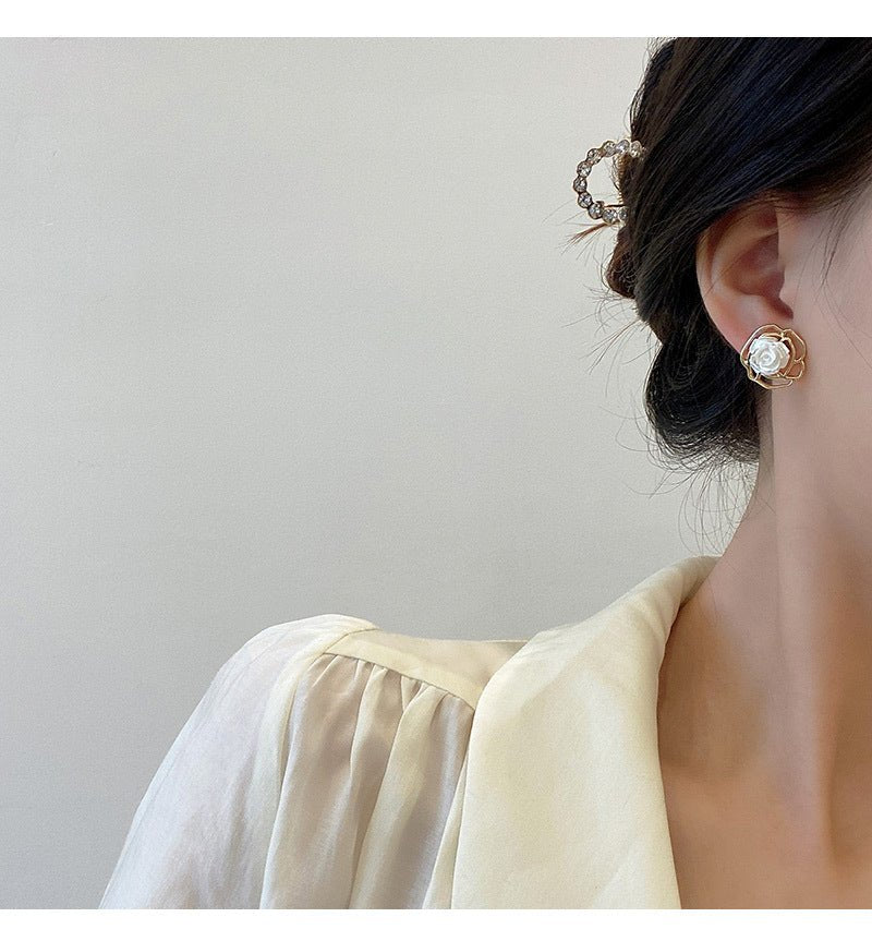 Golden Flower Earrings - DS Traders
