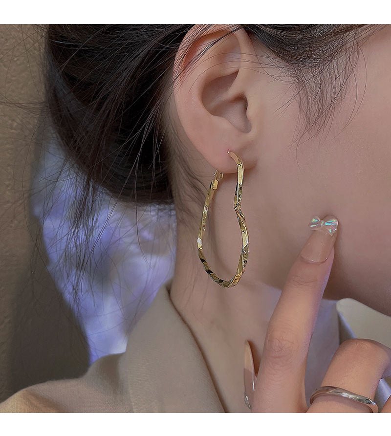 Heart Hoop Earrings - DS Traders