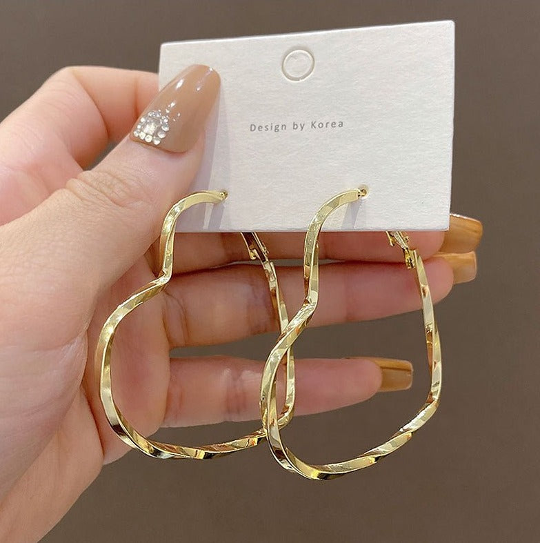 Heart Hoop Earrings - DS Traders