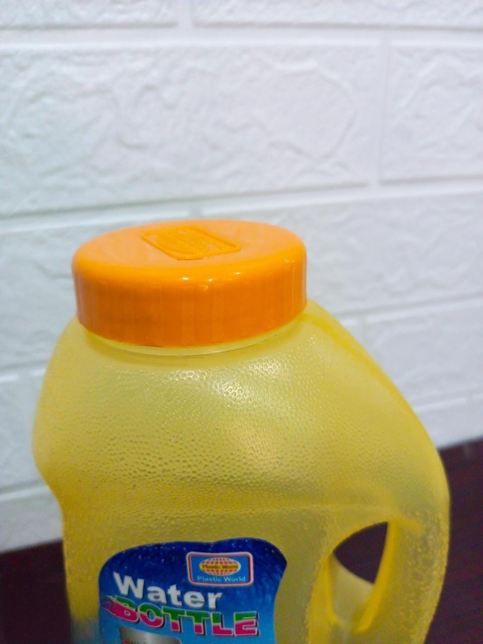 Texture Design Plastic Water Bottle - DS Traders