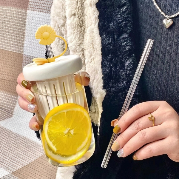 Cute Flower Glass Cup with Straw