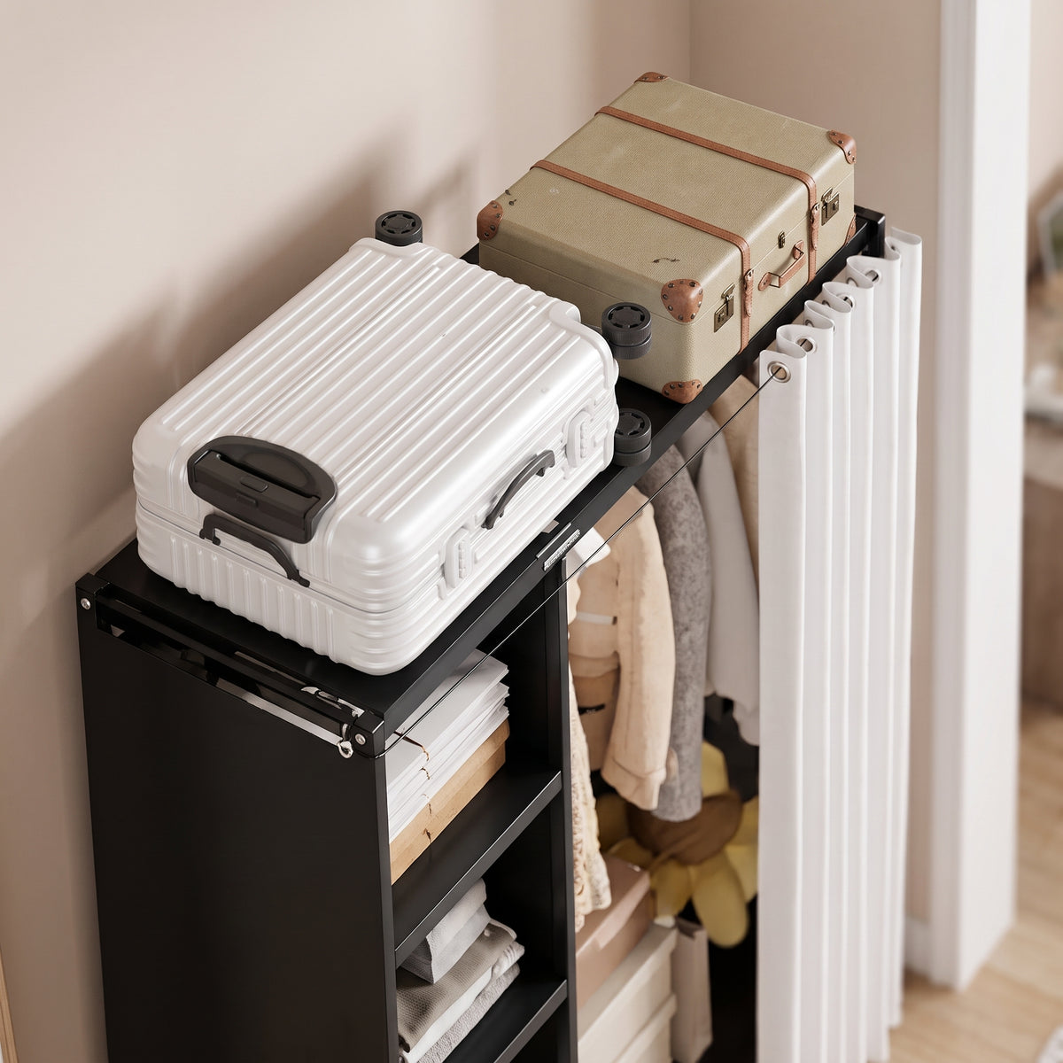 Portable Fabric Wardrobe With Dustproof Cover