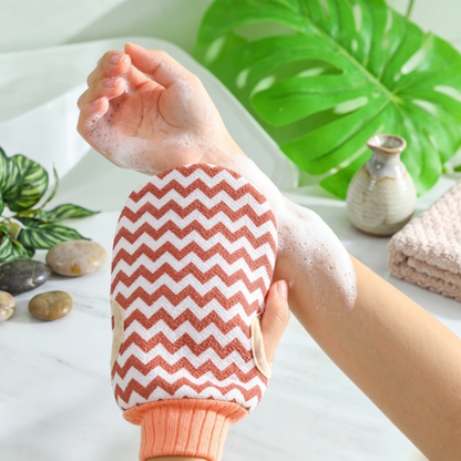 Wavy Texture Deep Cleansing Body Scrub Glove