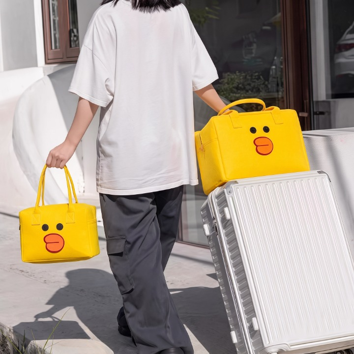 Cute Cartoon Large Size Felt Travel Bag