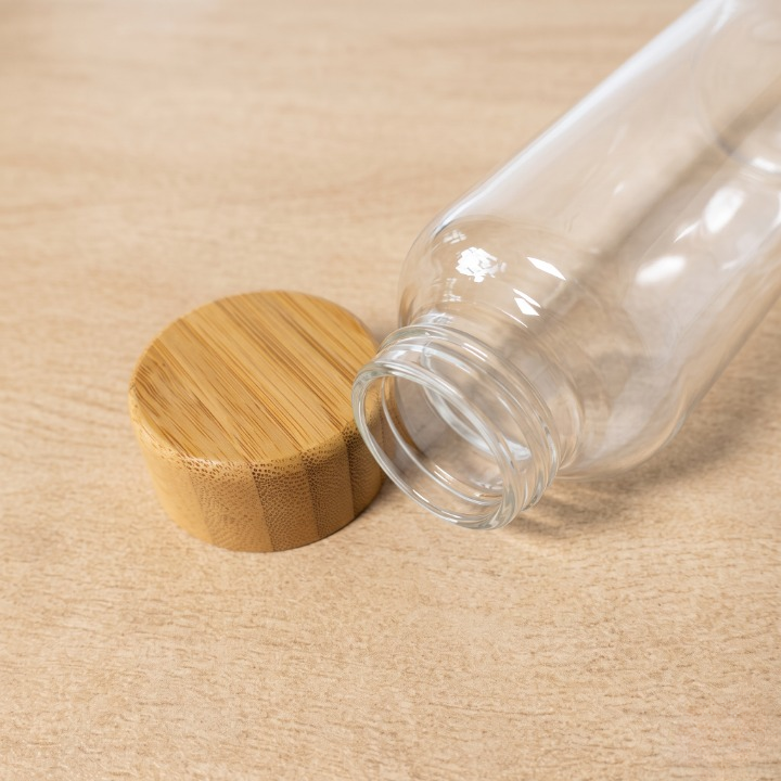 Elegant Glass Bottle With Wooden Cap 550ML
