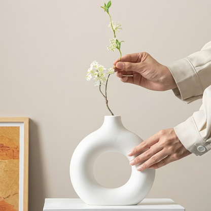 Elegant Donut Shape Ceramic Flower Vase