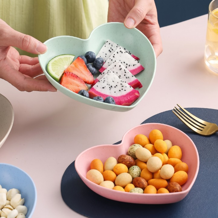 10PCs Multi-Color Heart Plate Set