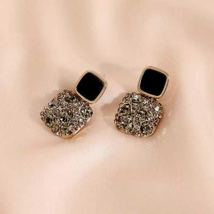 Charming Baroque Earrings