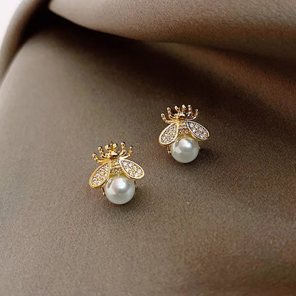 Bee Pearl Stud Earrings