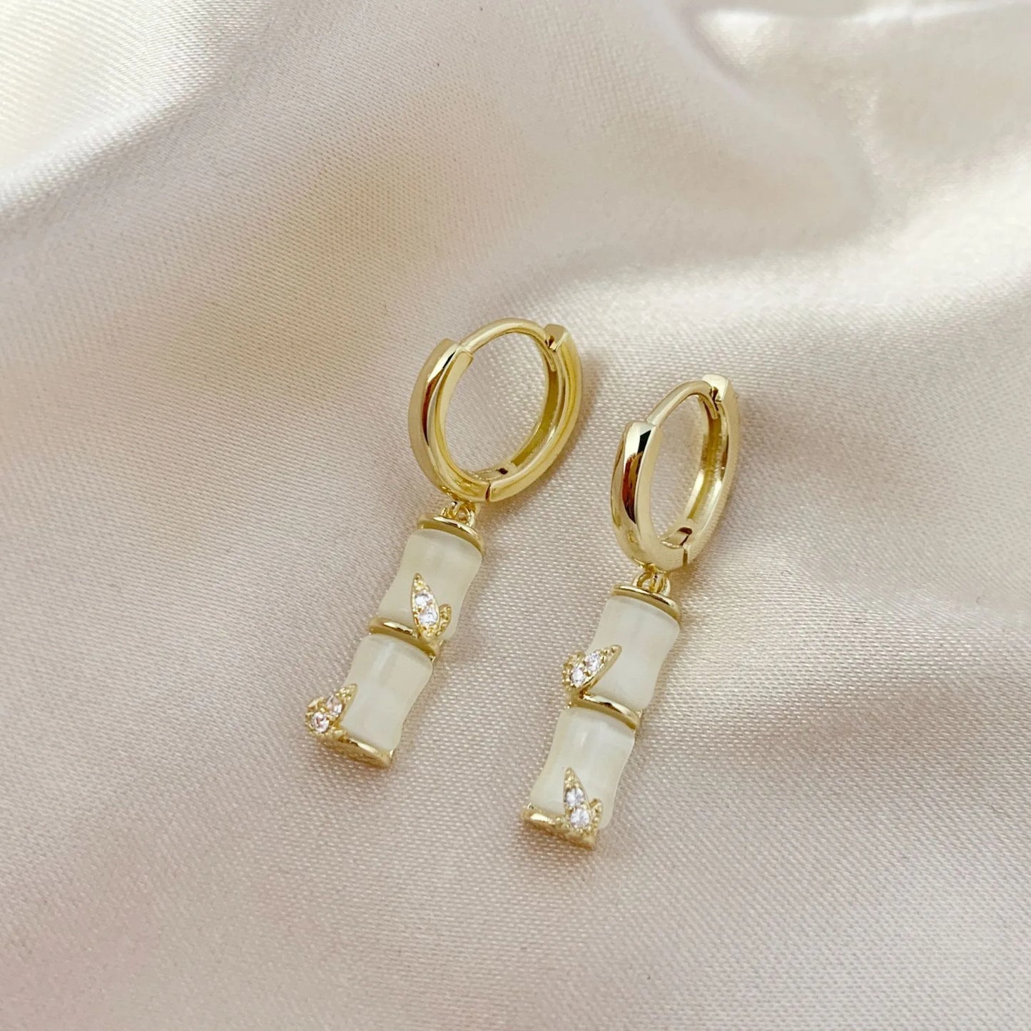 Stylish Bamboo Shape Rhinestone Earrings