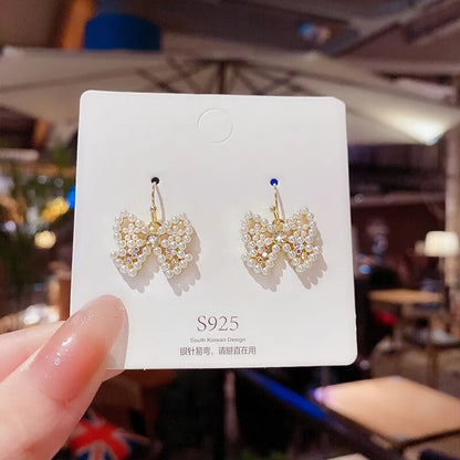 Elegant Pearl Bowknot Earrings