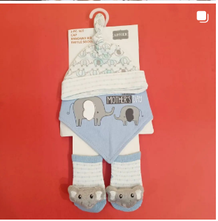 3pcs Baby Accessories Set (Hat+Bib+Socks)