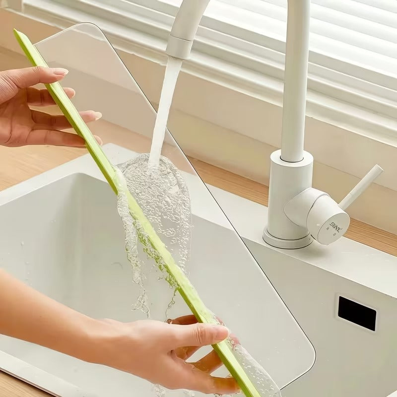 Acrylic Sink Water Splash Guard With Suction