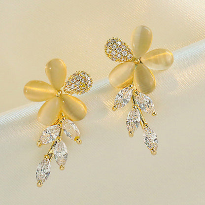 Rhinestone White Flower Earrings