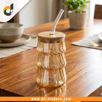 Curved Glass Cups With Wooden Lid and Straw