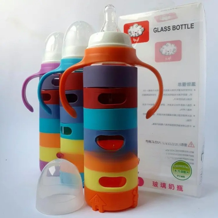 Cute Baby Multi-Color Feeding Bottle with Silicone Cover (240ml)
