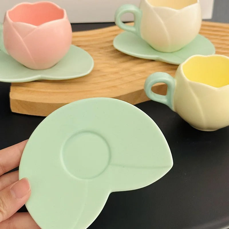 Tulip-Shaped Cereamic Coffee Cup