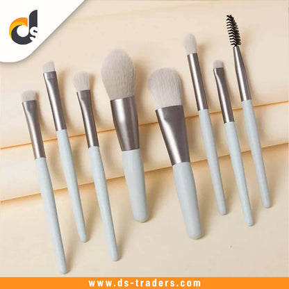 8Pcs Portable Makeup Brushes Set