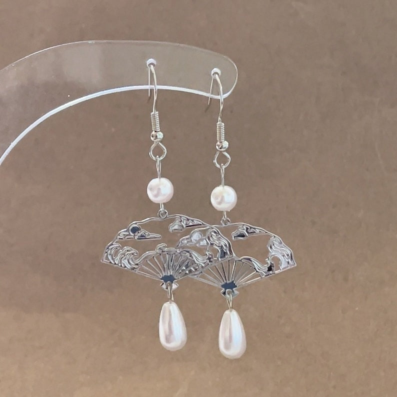 Unique Scalloped Pearl Drop Earrings