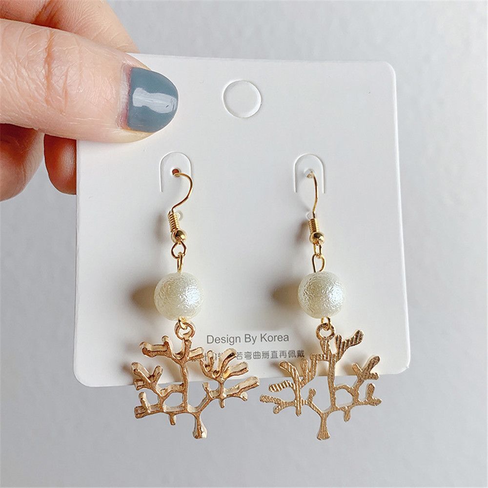Luxury Pearl & Coral Shape Earrings
