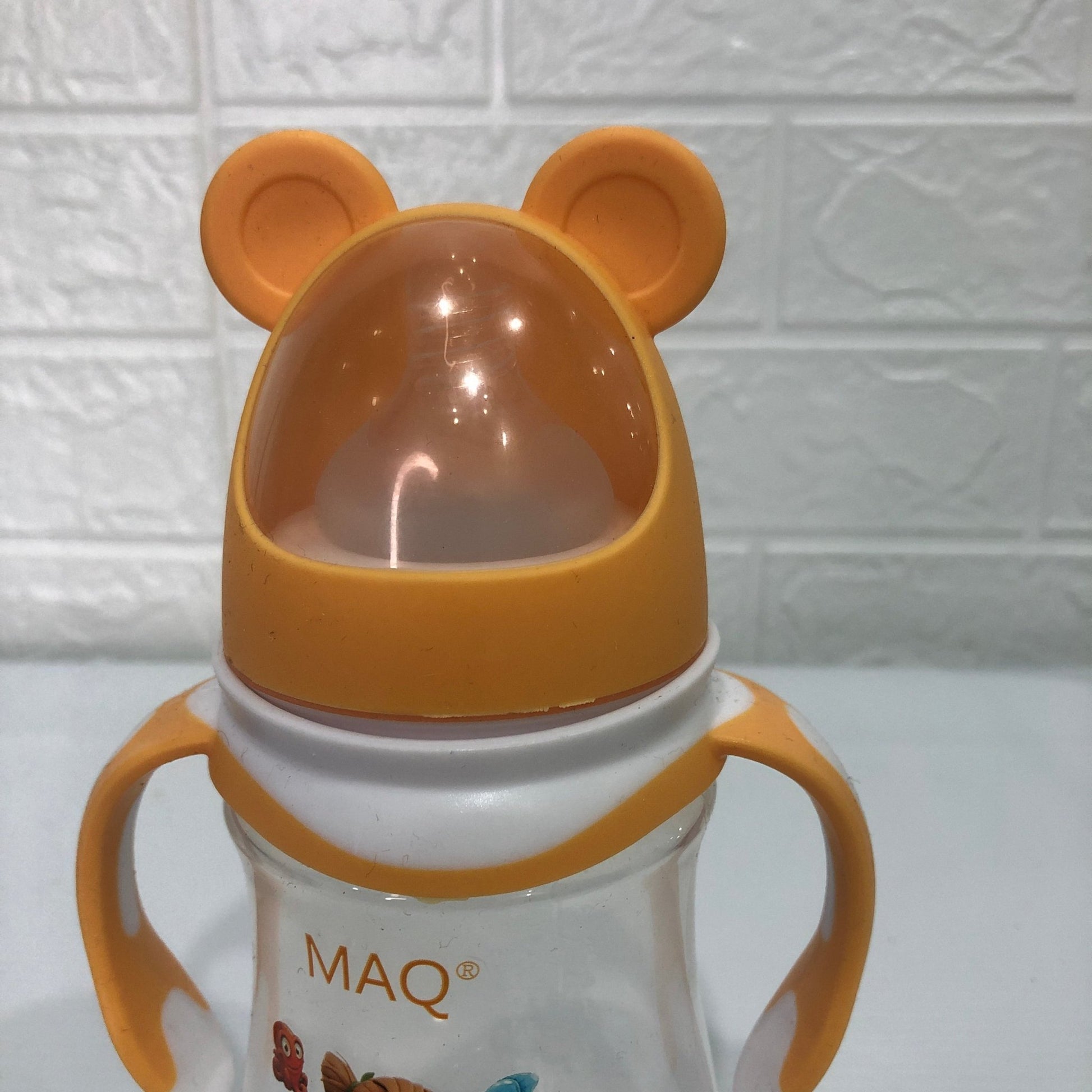 Durable Baby Feeder With Handle - DS Traders
