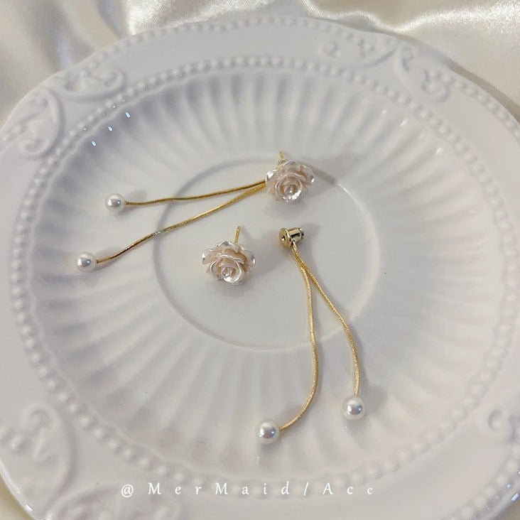 Elegant Pearl Flower Earrings - DS Traders