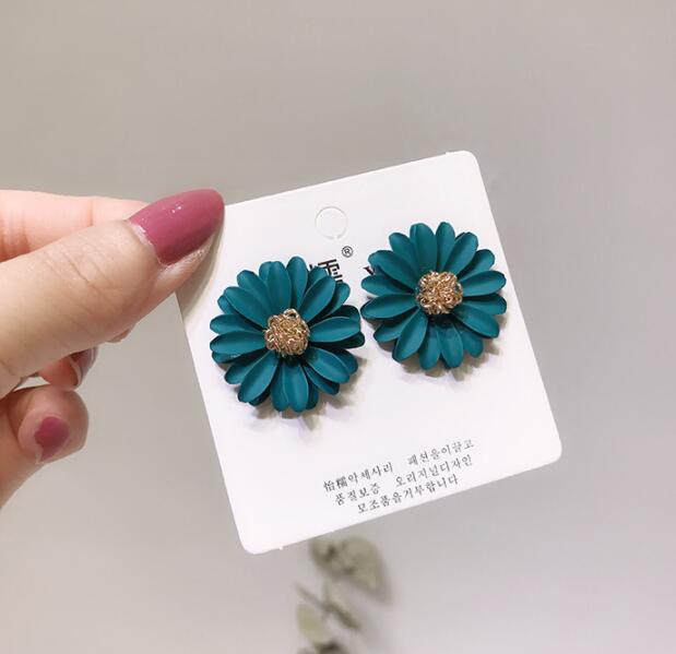 Flower with Golden Ball Earrings - DS Traders