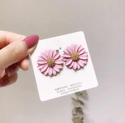 Flower with Golden Ball Earrings - DS Traders